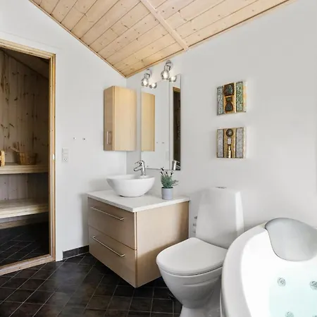 3 Bedroom Lovely In Сasa de vacaciones