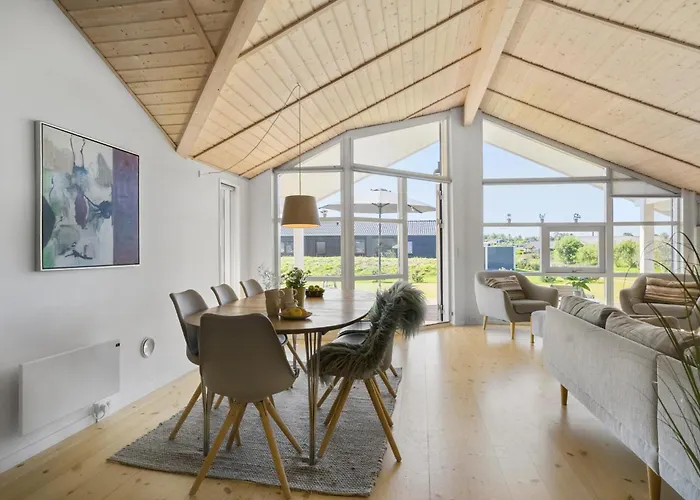 3 Bedroom Lovely In *